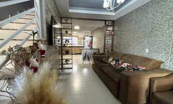 Imagem 2: Sobrado Geminado no Jardim Iririú com 3 quartos por R$ 430.000,00 - Joinville - SC