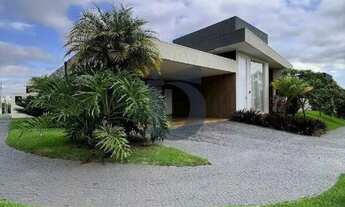 Imagem 2: Casa para Venda 3 Quartos Suítes, 2 Vagas em Condomínio Grand Trianon