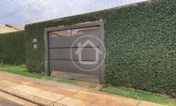 Imagem 2: CASA COM TERRENO GRANDE NO ALTO SÃO FRANCISCO