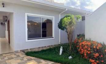 Imagem: Casa com Piscina no Santa Rosa 3 Dorm, 1