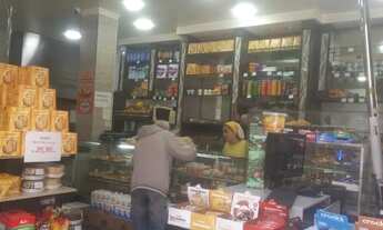 Imagem 6: Padaria Tradicional de Esquina à Venda