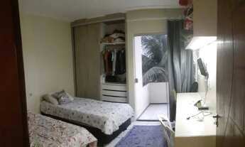 Imagem 2: Casa dúplex na região Alto do Calhau