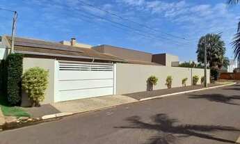 Imagem 3: Linda casa com 3 suítes à venda no condomínio Alto dos Ipês em Três Lagoas - MS