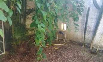 Imagem 4: Casa em Porto Alegre, no bairro Guarujá, com 2 dormitório(s), e 2 banheiros, à v