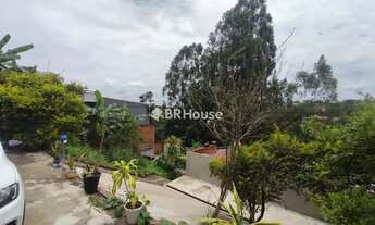 Imagem: Terreno com 800m², casa com 60m², imóvel