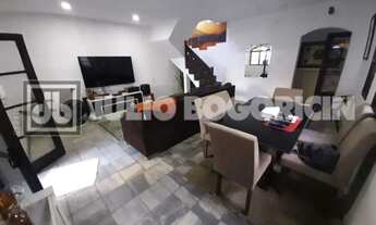 Imagem 2: Casa de rua : Duplex / Residencial / Tauá