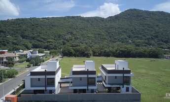 Imagem 4: CASA NA LAGOA DA CONCEIÇÃO MODERNO E ALTO PADRÃO