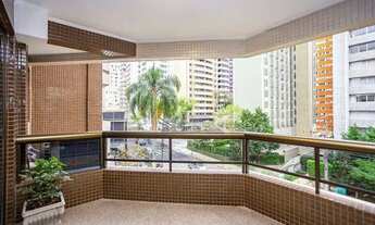 Imagem 4: Apartamento de Alto Padrão à Venda no Bigorrilho 3 Suítes, 3 Vagas, Totalmente Renovado