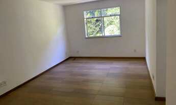 Imagem 2: Imóvel para aluguel tem 70 metros quadrados com 2 quartos em Mosela - Petrópolis - RJ