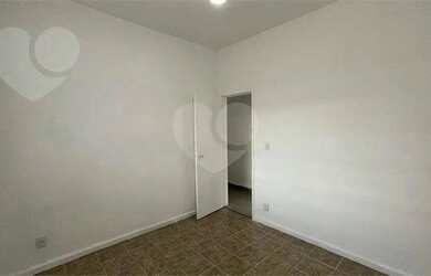 Imagem 7: EXCELENTE CASA EM LOCAL ARBORIZADO COM 3 QUARTOS E GARAGEM 3 CARROS