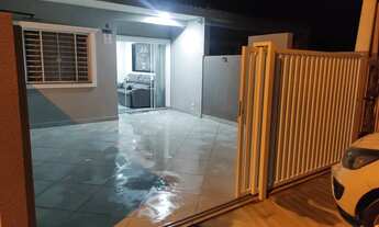 Imagem 4: Linda casa com piscina na praia de leste