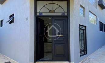 Imagem 2: SOBRADO COM VISTA PARA O CENTRO DE ESQUINA