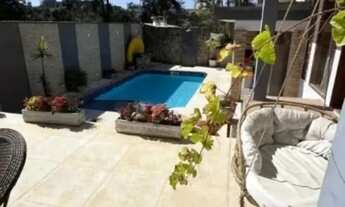 Imagem 3: Casa Contemporânea com 6 Suítes no Morada dos Pássaros Alto Padrão