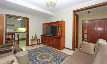 Imagem 2: Ampla casa com 5 dormitórios e terraço no Passo da Areia