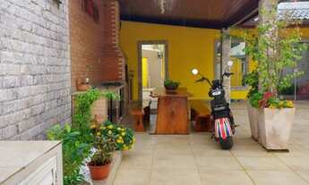 Imagem 7: Casa de condomínio sobrado para venda tem 180 metros quadrados com 4 quartos