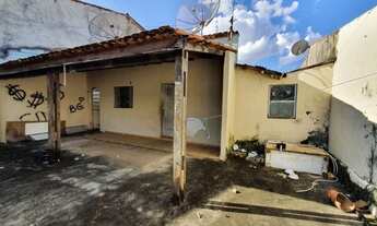 Imagem 2: Setor Central QD 24, Casa Original 2qts lado de cima da rua R$ 350.000,00
