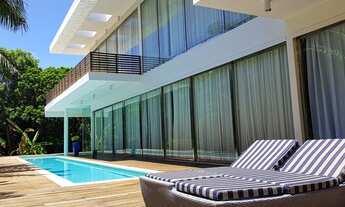 Imagem: Mansão exclusiva com piscina, acesso ao