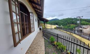 Imagem 2: Casa de Alvenaria Averbada, localizada no bairro Itoupava Central, livre de desastres natu