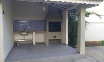 Imagem 4: Casa de condomínio para aluguel possui 480 metros quadrados com 4 quartos