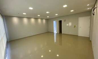 Imagem 5: Centro comercial para venda possui 48 metros quadrados em Sítio Tamboré Alphaville - Barue