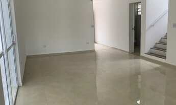 Imagem 4: Casa de alto padrão a uma quadra do mar