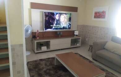 Imagem 3: Setor Central QD 08, Sobrado 3qts 1suíte + 3 Apartamentos fundos entrada individual