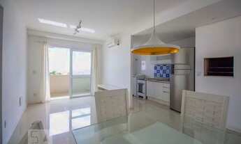 Imagem 2: Apartamento para Aluguel - Petrópolis, 2 Quartos, 70 m2