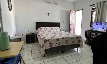 Imagem 4: Casa para aluguel possui 240 metros quadrados com 4 quartos em Miramar - João Pessoa - PB