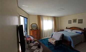 Imagem 3: Sobrado com 250m² frente livre para o verde