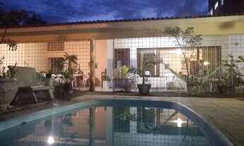 Imagem: Vende-se Casa no Bairro de Candeias