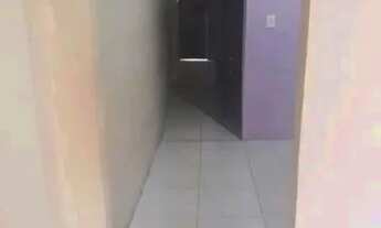 Imagem 2: ALUGO UMA CASA Casa com 2 dormitórios