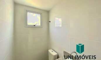 Imagem 3: Oportunidade! Apartamento de dois quartos sendo uma suíte, varanda de frente para rua - Pr