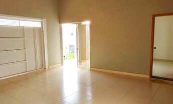 Imagem 6: Casa a venda tem 112 metros quadrados com 3 quartos