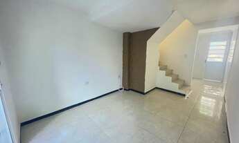 Imagem 2: EXCELENTE TRIPLEX EM PAU AMARELO NA QUADRA DO MAR!