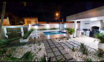 Imagem 4: Casa mobiliada em Vilas do Atlântico para aluguel tem 250 metros quadrados com 4 quartos