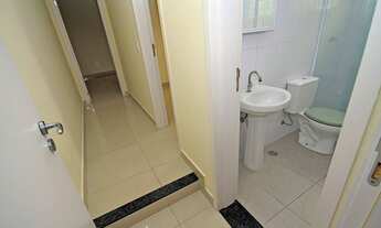 Imagem 2: Casa para venda possui 150 metros quadrados com 4 quartos em Jardim das Cerejeiras - Arujá