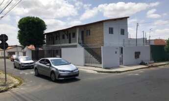 Imagem: Quitinete com 02 quartos e estacionamento