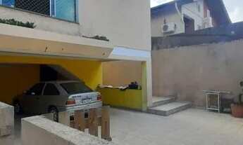 Imagem: Mega sobrado - 4 vagas de garagem, edícula