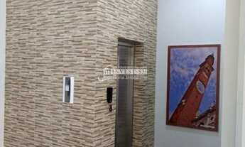 Imagem 3: Apartamento com 2 dormitório, suíte, sacada com churrasqueira, garagem e elevador