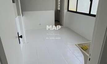 Imagem 3: Localizado a poucos passos do Passeio Público e do Círculo Militar, este espaçoso apartame