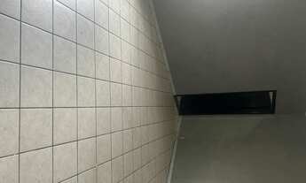 Imagem 4: Casa para aluguel tem 120 metros quadrados com 2 quartos em Santa Mônica área total de 250