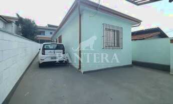 Imagem 2: Casa totalmente térrea em ótima localização