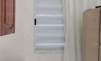 Imagem 5: Alugo anual Kit c/ água e luz inclusa, Prox a praia. 600