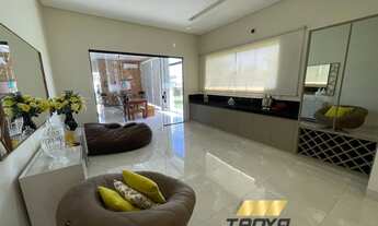 Imagem 4: Condominio do Lago residência com armários a venda