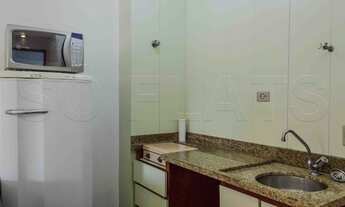 Imagem 7: Apartamento mobiliado com serviços próximo da Avenida Paulista com serviços de quarto, tv