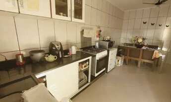 Imagem 3: Casa para venda possui 280 metros quadrados com 2 quartos em Serra Centro - Serra - ES