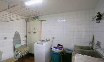 Imagem 3: Sobrado para aluguel e venda possui 295 metros quadrados com 4 quartos