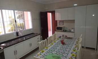 Imagem 3: Sobrado para venda possui 193 metros quadrados com 4 quartos em Cipava - Osasco - SP