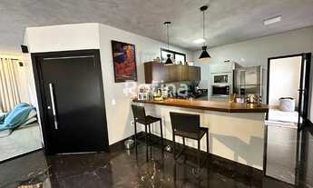 Imagem 5: Casa para alugar, 3 quartos, 2 suítes, 2 vagas, Segismundo Pereira - Uberlândia/MG - R$ 4