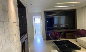 Imagem 7: Apartamento para aluguel e venda possui 194 metros quadrados com 3 quartos